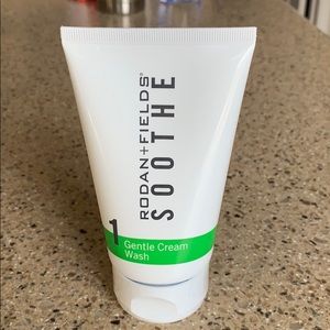 NEW Rodan + Fields Gentle Soothe Wash